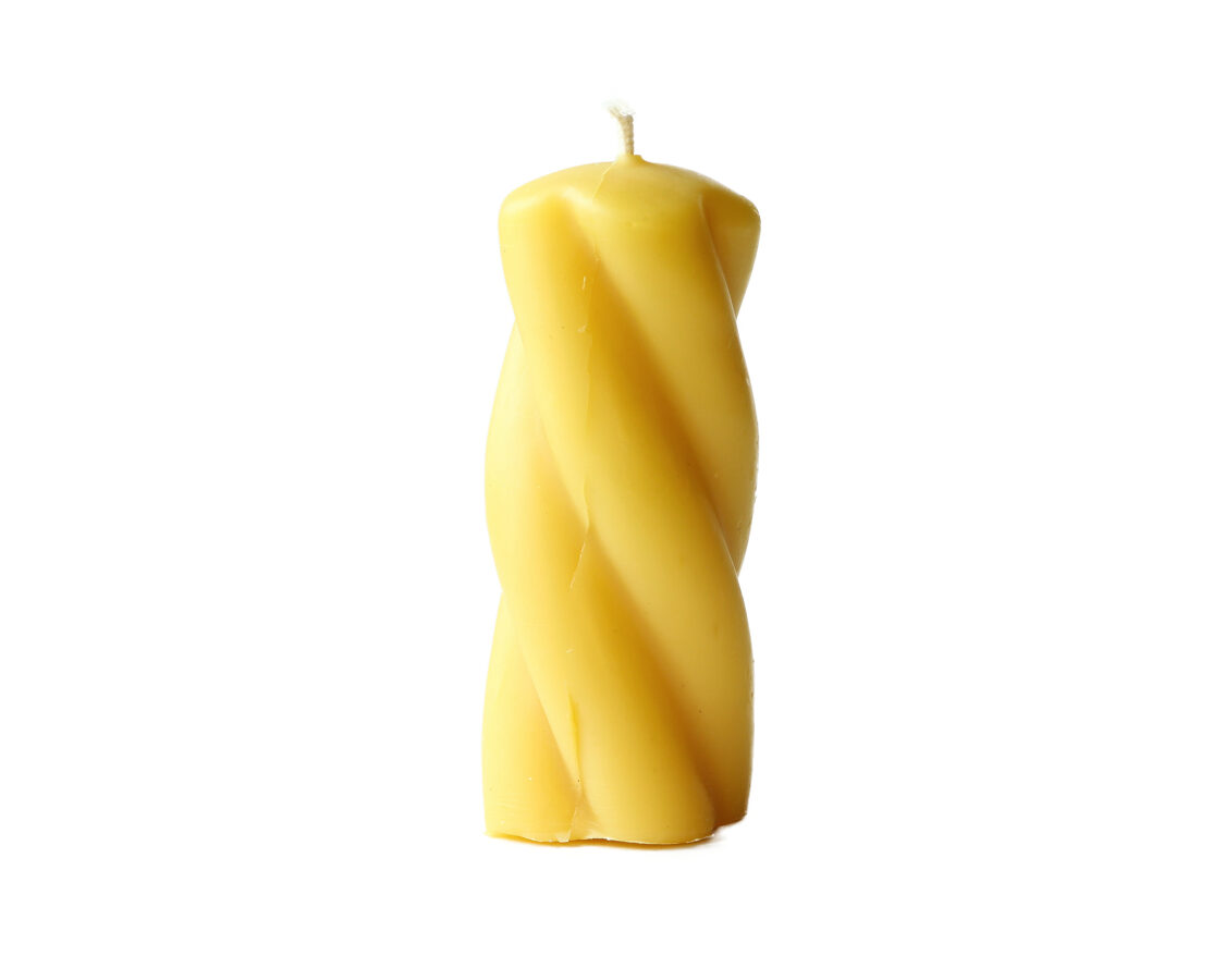 Beeswax candle-braided
